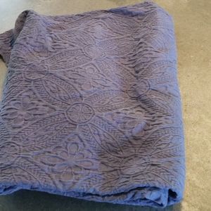 Twin Size Matelasse Coverlet